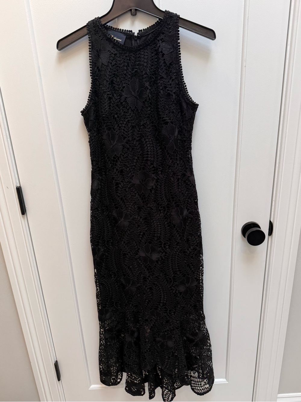 Shoshanna Black Lace Maxi Dress with Flared Hem